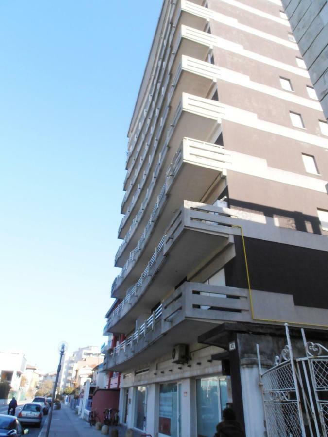Condominio Martini Grado Exterior foto